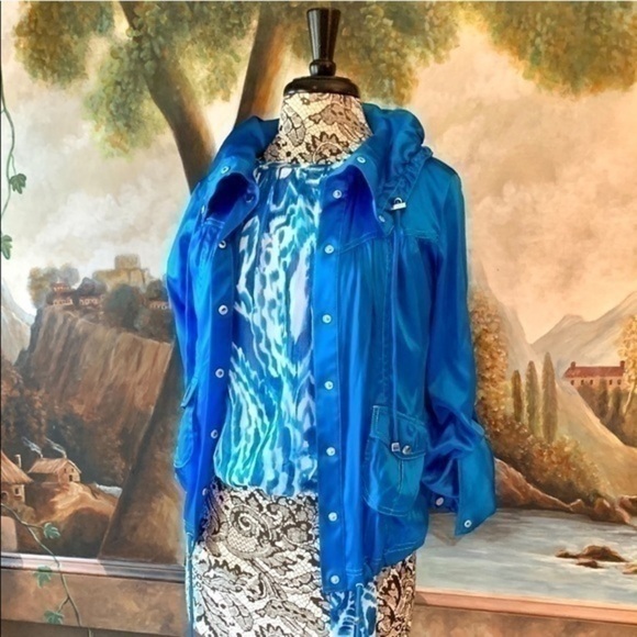 ✨💙Blue Satin Cache Bomber Jacket✨XS✨NWOT✨ - Picture 5 of 8